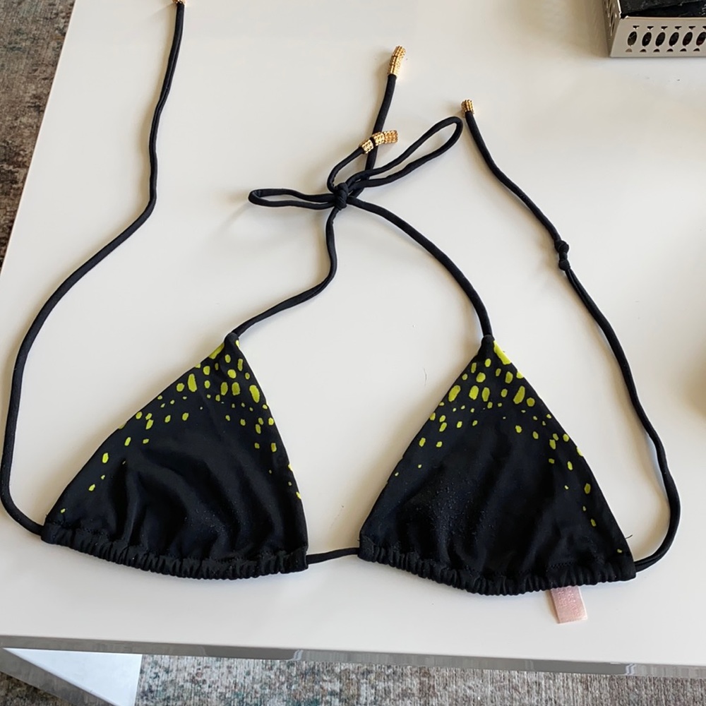 Victoria’s Secret bikini top
